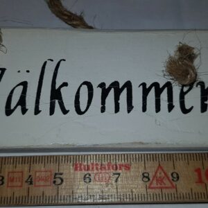 Välkommen skylt trä i snöre – shabby chic