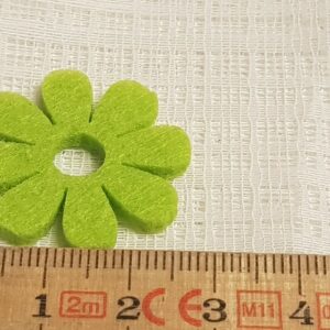 Blomma grön filt  – mått ca 2,5cm