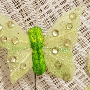 Fjäril grön med glitter och pärlor – dekoration höjd 4 cm bredd 6 cm
