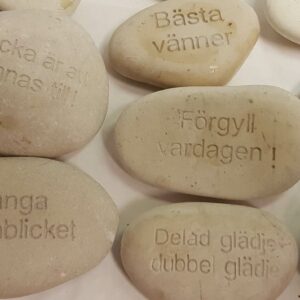 BÄSTA VÄNNER Natursten med text ordspråk