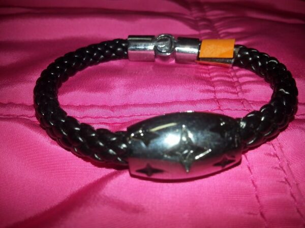 Armband flätat läder och metall smycke